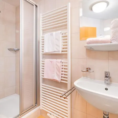 Rosa-10 By Interhome *